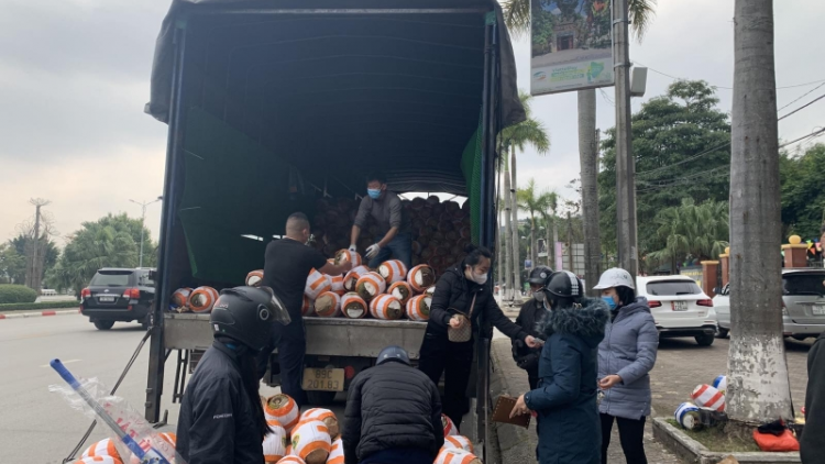 Phối hợp tháo gỡ  tình trạng   ùn ứ hàng nông sản tại Lạng Sơn (21/12/2021)