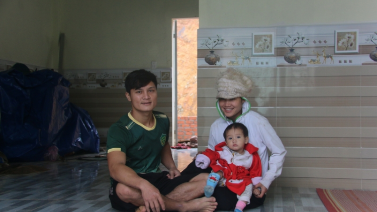 Quảng Nam: Người dân vùng sạt lở vui mừng trong ngôi nhà mới (10/12/2021)