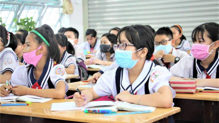 Sở Giáo Dục và Sở Y tế Hà Nội thông tin về việc cho học sinh đi học và điều trị bệnh nhân Covid (08/12/2021)