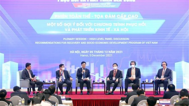 Đề xuất chính sách tài khóa và tiền tệ hỗ trợ phục hồi kinh tế (05/12/2021)