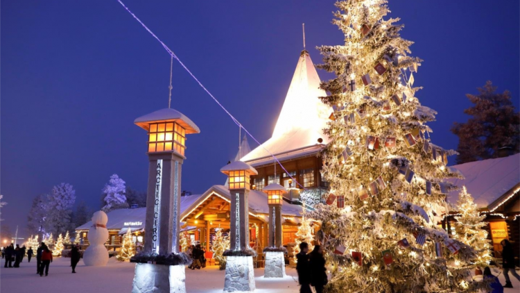 Cùng cảm nhận không khí đón Giáng sinh tại quê hương Ông già Noel (21/12/2021)