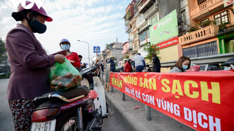 THỜI SỰ 21H30 ĐÊM 24/2/2021: Chính phủ yêu cầu khẩn trương tạo thuận lợi lưu thông, XNK hàng hóa, nguyên, vật liệu phục vụ SX và nông sản tại các địa phương có dịch COVID-19