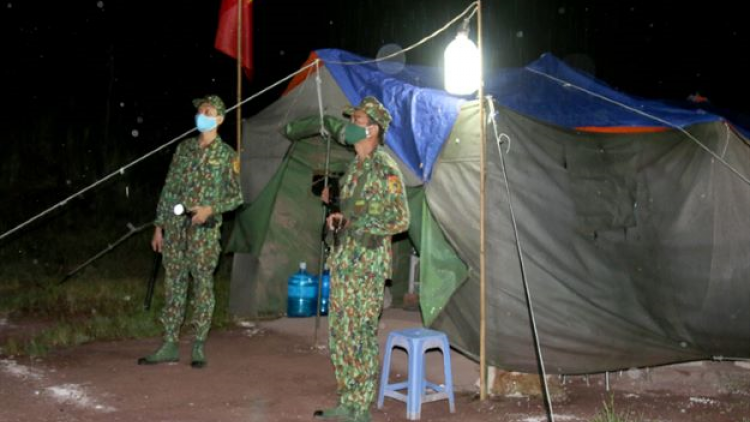 Ngăn chặn xuất nhập cảnh trái phép: đêm trắng nơi biên cương Tổ quốc (7/2/2021)