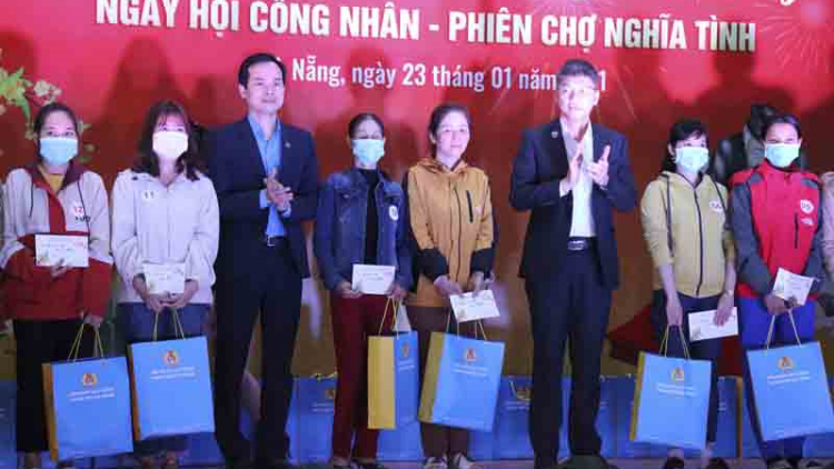Đón Tết an toàn và ấm áp với những người lao động xa quê (ngày 04/02/2021)