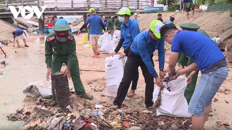 Đảo Thanh niên xanh không rác thải nhựa (17/3/2021)