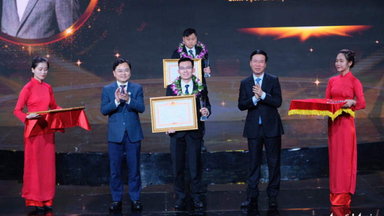 THỜI SỰ 21H30 ĐÊM 21/3/2021: Trung ương Đoàn TNCS Hồ Chí Minh tuyên dương, khen thưởng 10 gương mặt trẻ Việt Nam tiêu biểu và 10 gương mặt trẻ triển vọng năm 2020