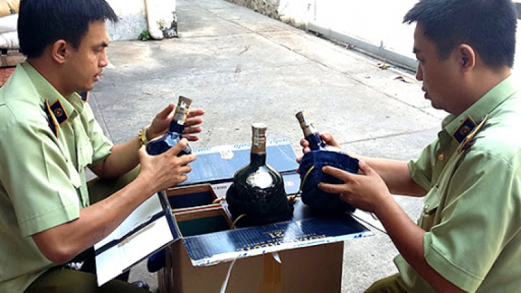 Bà Rịa-Vũng Tàu: Gia tăng buôn lậu và sản xuất rượu ngoại giả (2/3/2021)