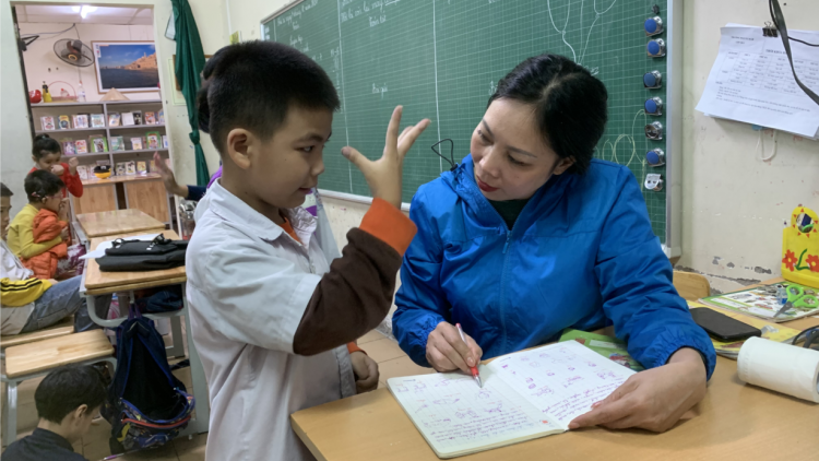 Lớp học không tiếng nói của cô giáo Vũ Thị Hiền (15/3/2021)