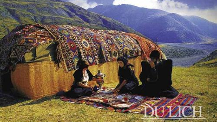 Nghề dệt thảm ở Azerbaijan (24/04/2021)