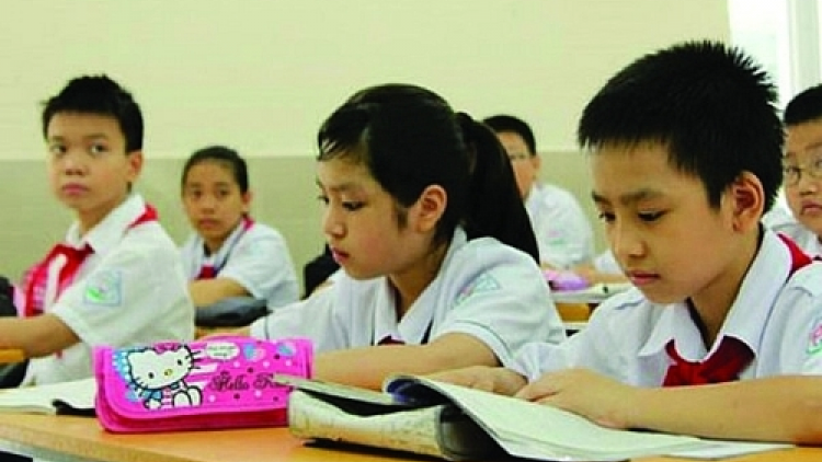 Làm sao để "hạ nhiệt" tuyển sinh đầu cấp và nạn “chạy trường” (15/04/2021)