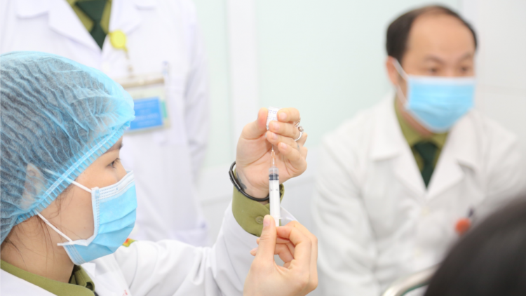 Bộ trưởng Bộ y tế yêu cầu các địa phương hoàn thành tiêm chủng Vaccine Covid-19 trước ngày 5/5 (16/04/2021)