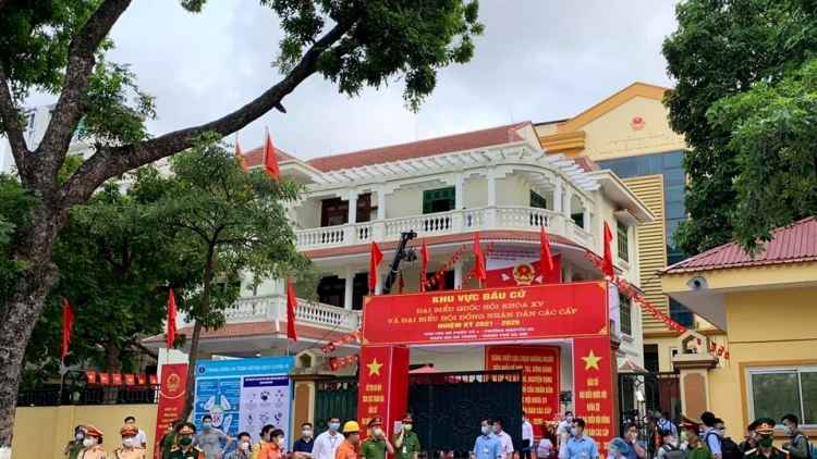 Hơn 69 triệu cử tri cả nước bỏ phiếu bầu ĐBQH và HĐND các cấp (23/5/2021)