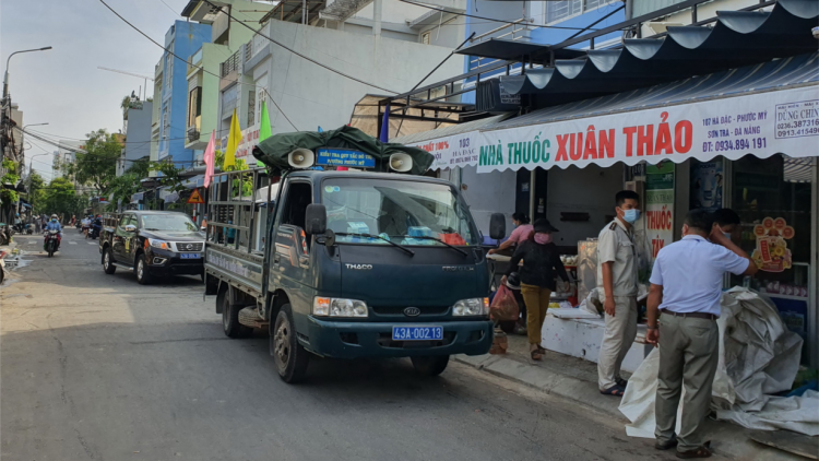 Đà Nẵng: Tăng cường nhắc nhở, xử phạt hành vi lơ là phòng chống COVID-19 (5/5/2021)