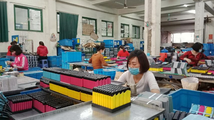 Việc làm mùa dịch: Chẳng thể nào kén cá chọn canh (14/6/2021)