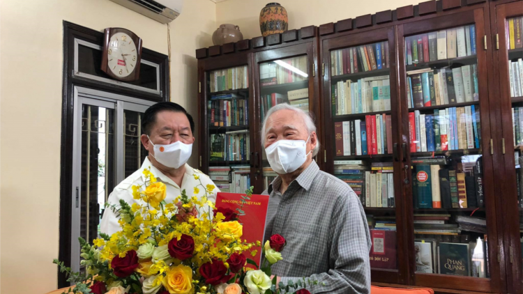 Trưởng ban Tuyên giáo Trung ương thăm chúc mừng các cơ quan báo chí và các nhà báo lão thành cách mạng (15/06/2021)