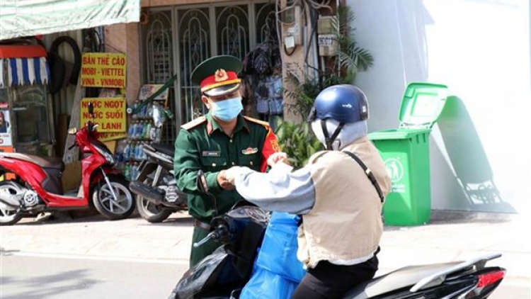 THỜI SỰ 18H CHIỀU 25/7/2021: TP.HCM siết chặt di chuyển của người dân thực hiện triệt để giãn cách XH, ngăn chặn đà lây lan của dịch bệnh