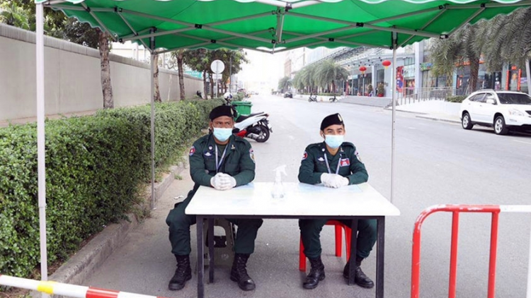 Campuchia ban hành một loạt biện pháp khẩn cấp trước nguy cơ lây lan biến chủng Delta (29/07/2021)