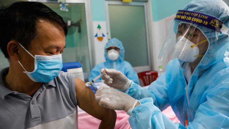 Ưu tiên phân bổ vaccine về trong tháng 7 cho TP HCM (08/07/021)