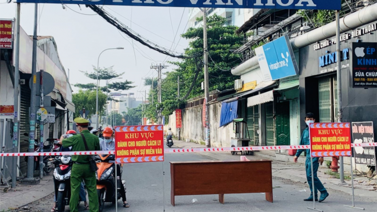 TP Hồ Chí Minh và các tỉnh miền Nam căng mình chống dịch (Ngày 18/07/2021)