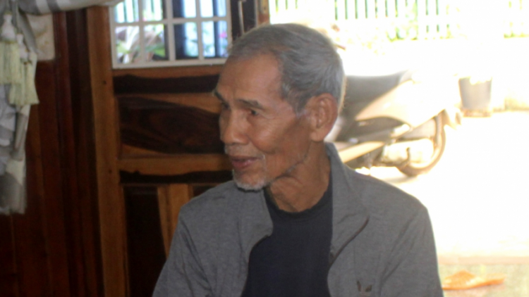 Người già làng nhiệt tình với công tác của buôn làng (9/7/2021)