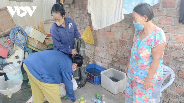 Vất vả mưu sinh trong những ngày dịch dã (3/7/2021)