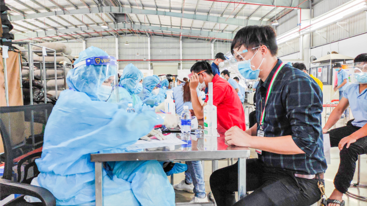 VNVC huy động thêm 200 y bác sỹ phục vụ chiến dịch tiêm chủng tại Bình Dương!