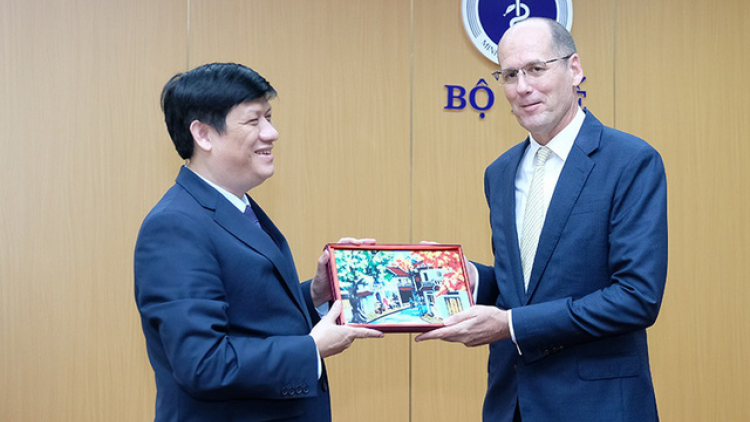 Giám đốc CDC Hoa Kỳ khu vực ĐNA: “Việt Nam và Hoa Kỳ sẽ đẩy mạnh quan hệ chiến lược về An ninh y tế” (28/8/2021)