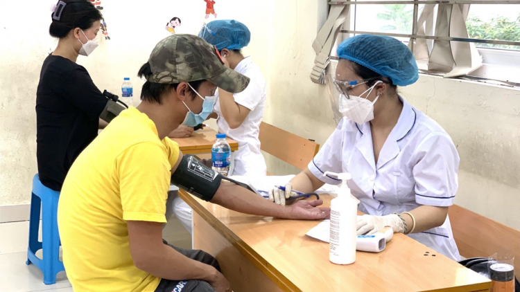 Bắt đầu thử nghiệm vaccine ARCT-154 công nghệ tương tự Pfizer,  Moderna (15/8/2021)