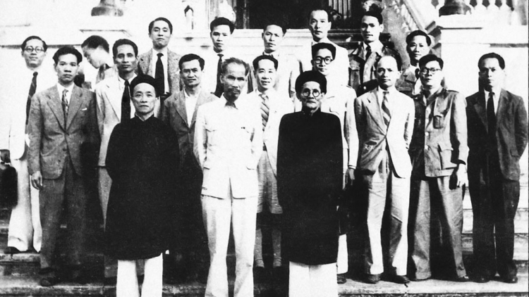 Chính sách trọng dân, trọng dụng nhân tài của Chủ tịch Hồ Chí Minh và chế độ mới sau Cách mạng tháng Tám (1/9/2021)