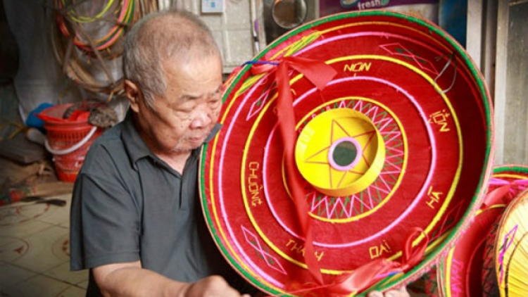 Nghệ nhân Phạm Trần Canh: Người “hồi sinh” nón cổ làng Chuông (16/9/2021)