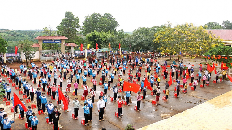 Lễ khai giảng đặc biệt ở khu vực Tây Nguyên (5/9/2021)