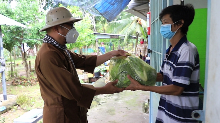 Cần Thơ: Nhiều tổ chức tôn giáo đồng hành đưa bà con qua khó khăn dịch bệnh (29/9/2021)