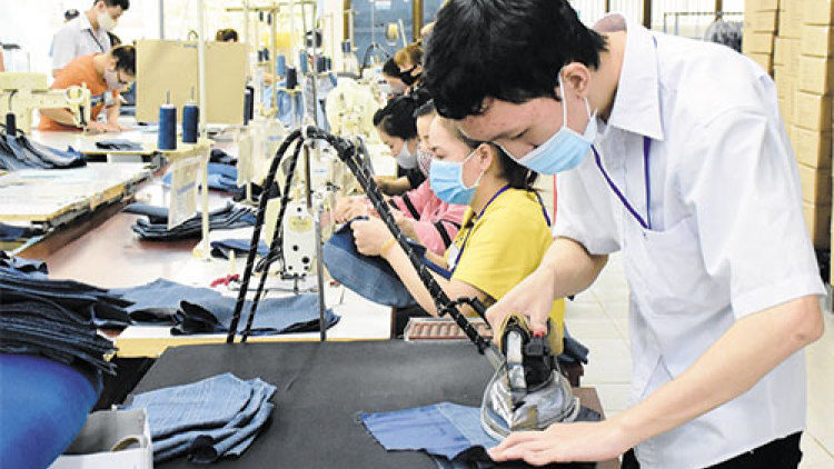 Ngành Công Thương tập trung 3 nhóm giải pháp để triển khai hiệu quả Nghị quyết 105 của Chính phủ về hỗ trợ doanh nghiệp trong bối cảnh dịch Covid-19 (21/09/2021)