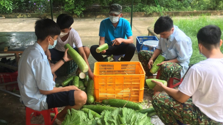 Bếp ăn của bệnh nhân Covid-19- Nơi nồng ấm tình thương (26/09/2021)
