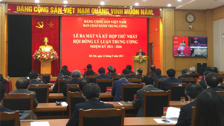 Thường trực Ban Bí Võ Văn Thưởng: Hội đồng Lý luận Trung ương phải đào sâu, nghiên cứu, tổng kết những vấn mới, quan trọng (12/09/2021)