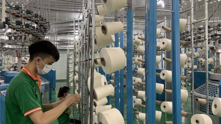 Doanh nghiệp giữ vững “vùng xanh”, bảo vệ sản xuất (12/09/2021)