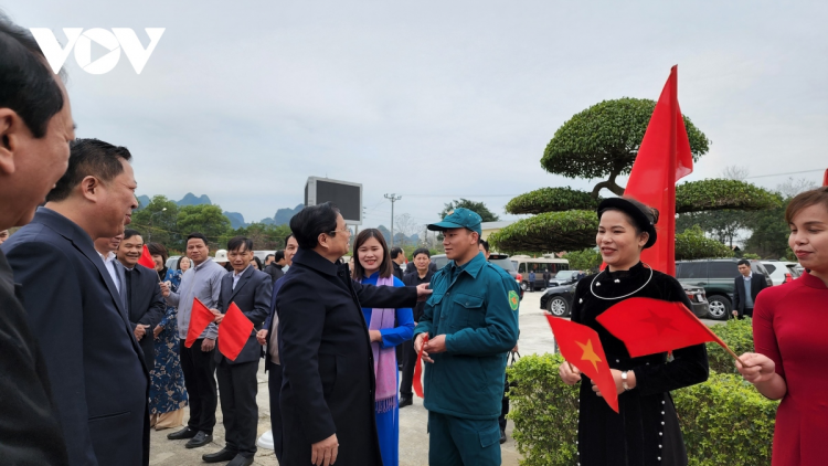 THỜI SỰ 12H TRƯA 16/1/2023: Thủ tướng Phạm Minh Chính chúc Tết đồng bào, chiến sĩ tỉnh Cao Bằng.