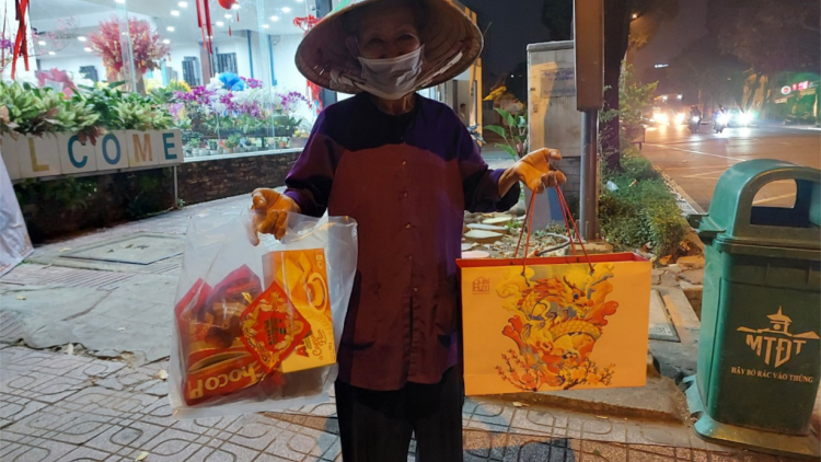Tết của những người “ở lại" (17/1/2023)
