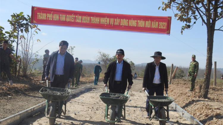 Kon Tum: Đồng loạt ra quân xây dựng nông thôn mới và đô thị văn minh (31/1/2023)