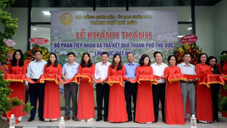 TP.HCM: Đưa vào hoạt động
bộ phận tiếp nhận và trả kết quả đất đai với công suất 400 hồ sơ/buổi (1/7/2023)
