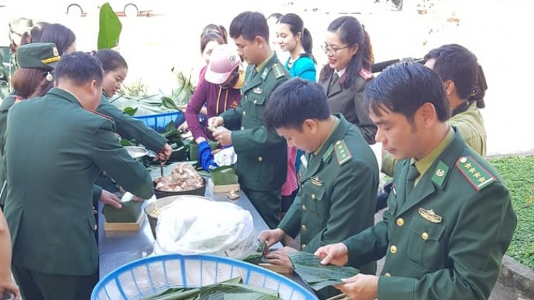 Hà Tĩnh: Đồn Biên phòng Phú Gia vui Xuân đón Tết cùng dân bản, đảm bảo an ninh biên giới