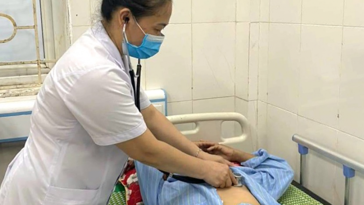 Tự mua kháng sinh Cephalexin về dùng, người phụ nữ nhập viện do sốc phản vệ (08/10/2023)