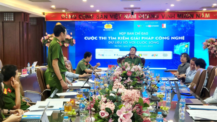 Bộ Công an họp Ban chỉ đạo cuộc thi tìm kiếm giải pháp công nghệ dữ liệu số (21/10/2023)