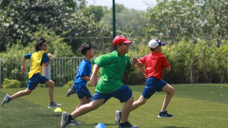Bước chân đến trường: Sôi động Ngày hội Thể thao nâng cao thể chất cho học sinh (26/10/2023)