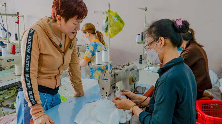 Vẻ đẹp từ “cánh hoa khuyết” – Chị Yến Ly chỉ sợ khiếm khuyết tâm hồn (30/10/2023)