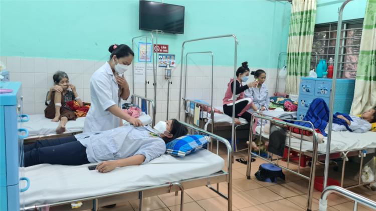 Bệnh viện Đa khoa tỉnh Gia Lai: thiếu thuốc, thiếu người làm, thừa cán bộ quản lý (15/10/2023)