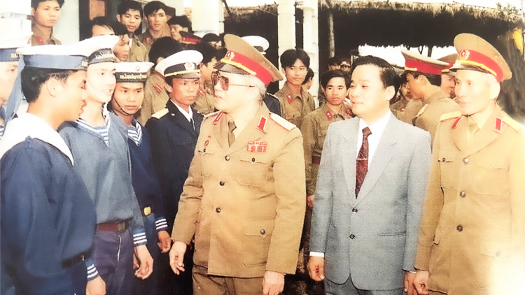 Hội thảo về Đại tướng Đoàn Khuê, vị tướng chỉ huy xuất sắc của Quân đội (27/10/2023)