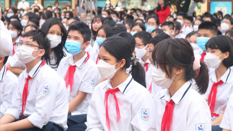 “Tự nguyện” hay buộc phải “tự nguyện” đăng ký học (11/10/2023)