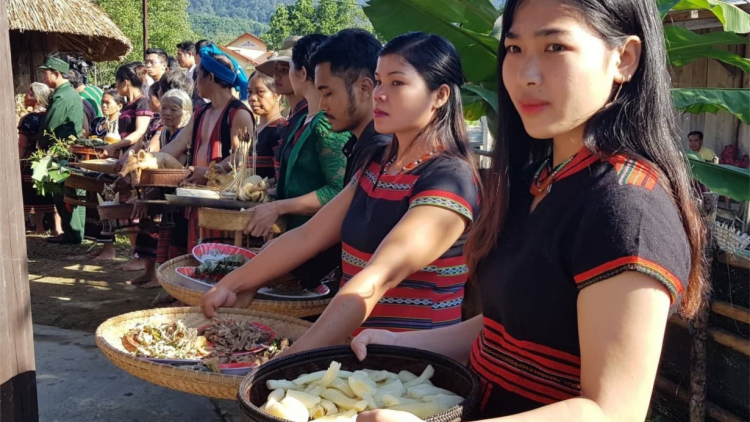 Thay đổi nhận thức trong phòng, chống bạo lực gia đình ở miền núi A Lưới (28/10/2023)