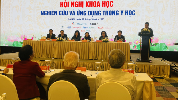 Việt Nam sẽ tiêm thử nghiệm vaccine sốt xuất huyết (12/10/2023)
